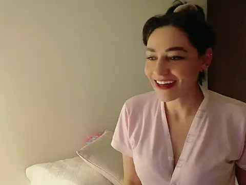Snapshot of Alicia_Montess chatting on 01-14-26, 03:34 Alicia Montess online show from 01-14-26, 03:34