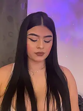 Snapshot of Kariina__69 chatting on 06-24-26, 01:43 Kariina 69 online show from 06-24-26, 01:43