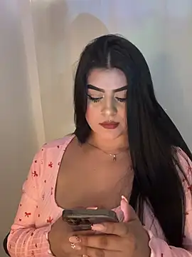 Snapshot of Kariina__69 chatting on 07-15-26, 06:24 Kariina 69 online show from 07-15-26, 06:24