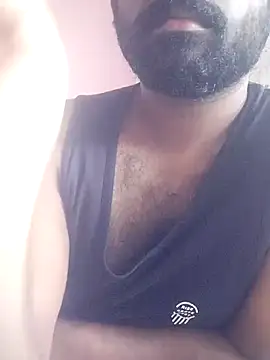 Snapshot of UrbanUtopia chatting on 10-25-25, 06:10 UrbanUtopia online show from 10-25-25, 06:10