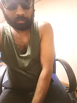 Snapshot of UrbanUtopia chatting on 03-21-26, 12:15 UrbanUtopia online show from 03-21-26, 12:15