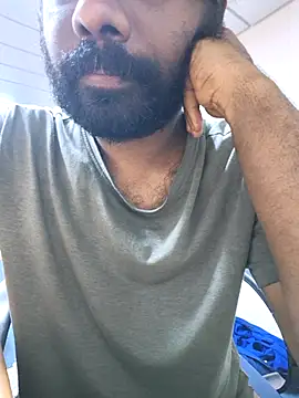 Snapshot of UrbanUtopia chatting on 03-22-26, 10:35 UrbanUtopia online show from 03-22-26, 10:35