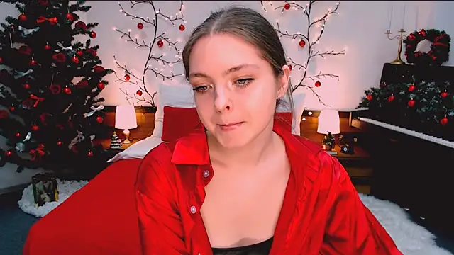 Snapshot of marshmallowee chatting on 12-17-25, 08:15 marshmallowee online show from 12-17-25, 08:15