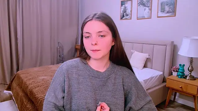 Snapshot of marshmallowee chatting on 03-09-26, 06:45 marshmallowee online show from 03-09-26, 06:45