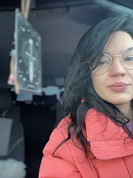 Snapshot of MeekyRich chatting on 01-11-26, 04:39 MeekyRich online show from 01-11-26, 04:39