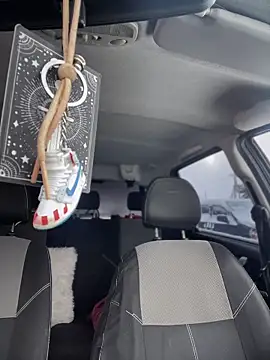 Snapshot of MeekyRich chatting on 03-12-26, 02:39 MeekyRich online show from 03-12-26, 02:39