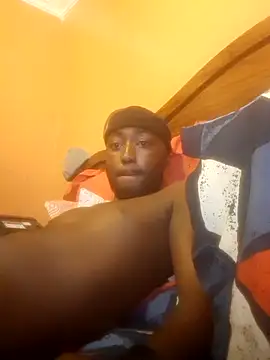 Snapshot of RearApiary chatting on 12-21-25, 05:25 RearApiary online show from 12-21-25, 05:25