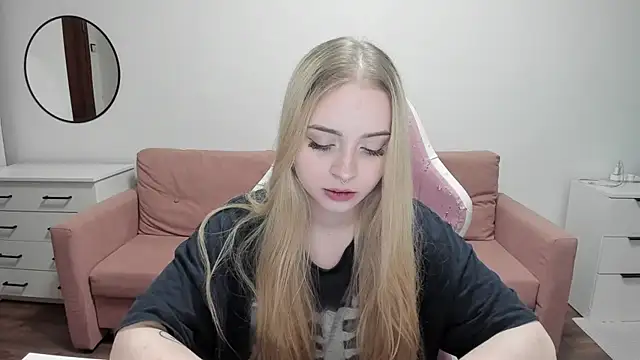 mistress lain online show from 08-03-26, 01:04
