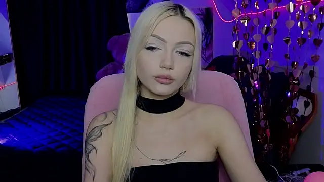 LinaLirian online show from 07-09-26, 10:08