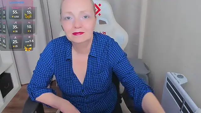 Snapshot of Karen_Villis chatting on 10-27-25, 12:42 Karen Villis online show from 10-27-25, 12:42