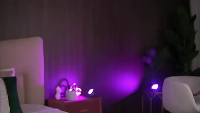 Snapshot of ChloeDevine chatting on 10-27-25, 05:11 ChloeDevine online show from 10-27-25, 05:11