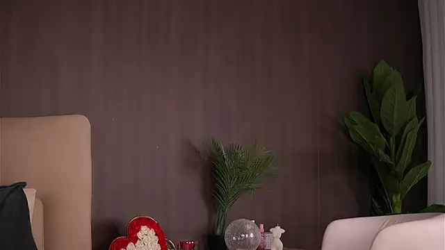 Snapshot of ChloeDevine chatting on 02-20-26, 05:15 ChloeDevine online show from 02-20-26, 05:15