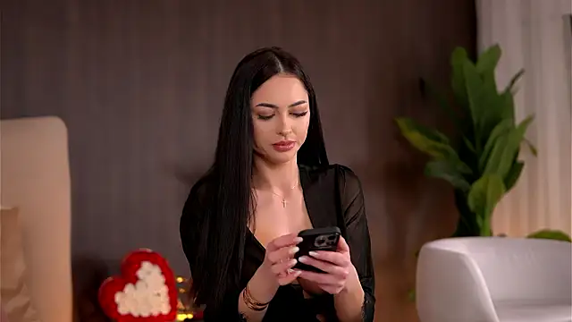 Snapshot of ChloeDevine chatting on 03-11-26, 05:35 ChloeDevine online show from 03-11-26, 05:35