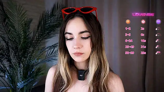 Snapshot of CupSizeGirl chatting on 09-08-25, 04:50 CupSizeGirl online show from 09-08-25, 04:50