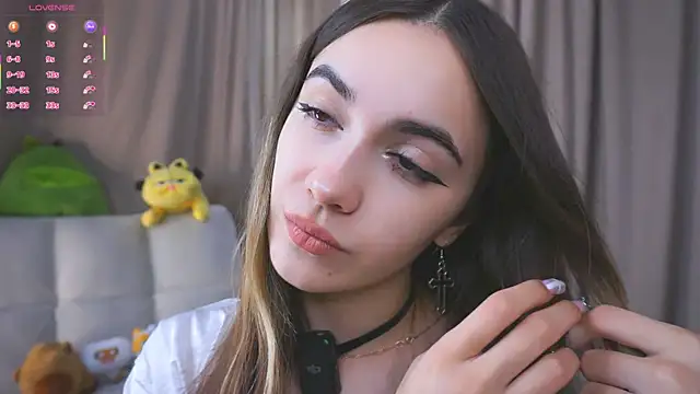 Snapshot of CupSizeGirl chatting on 09-28-25, 04:12 CupSizeGirl online show from 09-28-25, 04:12