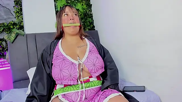 Alicee stone  online show from 10-31-25, 03:13