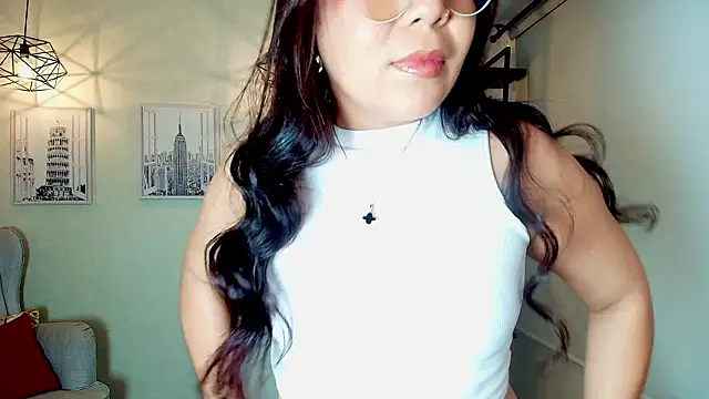  Victoria Collins online show from 03-06-26, 12:12