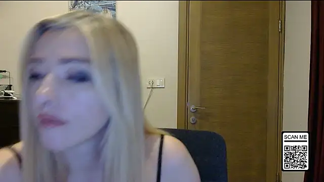 Snapshot of Wild_Silk_Desire chatting on 11-06-25, 02:07 Wild Silk Desire online show from 11-06-25, 02:07