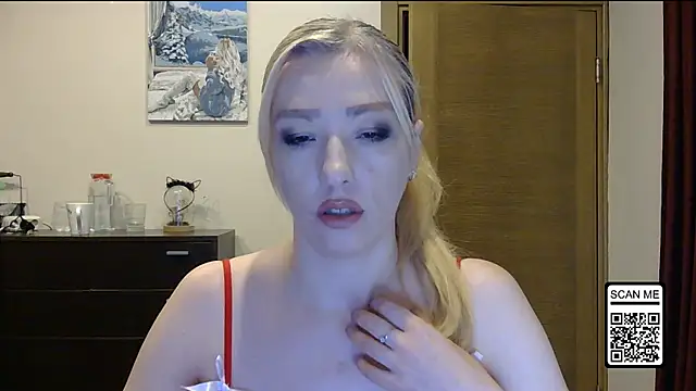 Snapshot of Wild_Silk_Desire chatting on 11-11-25, 03:12 Wild Silk Desire online show from 11-11-25, 03:12