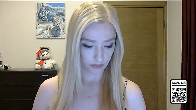 Snapshot of Wild_Silk_Desire chatting on 11-16-25, 02:55 Wild Silk Desire online show from 11-16-25, 02:55