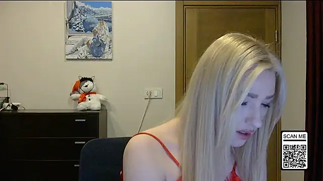 Snapshot of Wild_Silk_Desire chatting on 11-24-25, 03:01 Wild Silk Desire online show from 11-24-25, 03:01