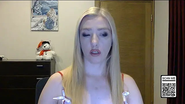 Snapshot of Wild_Silk_Desire chatting on 12-01-25, 03:17 Wild Silk Desire online show from 12-01-25, 03:17