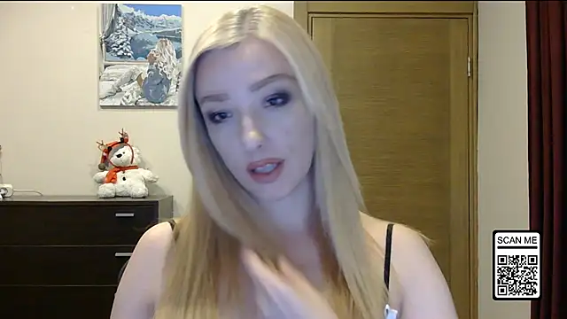 Snapshot of Wild_Silk_Desire chatting on 12-15-25, 01:15 Wild Silk Desire online show from 12-15-25, 01:15