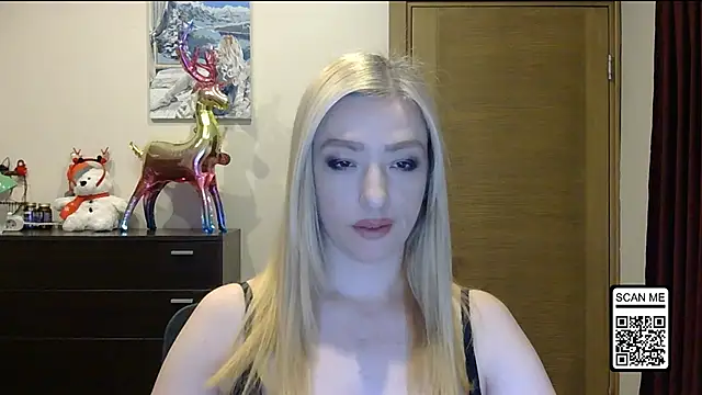 Snapshot of Wild_Silk_Desire chatting on 12-20-25, 03:41 Wild Silk Desire online show from 12-20-25, 03:41