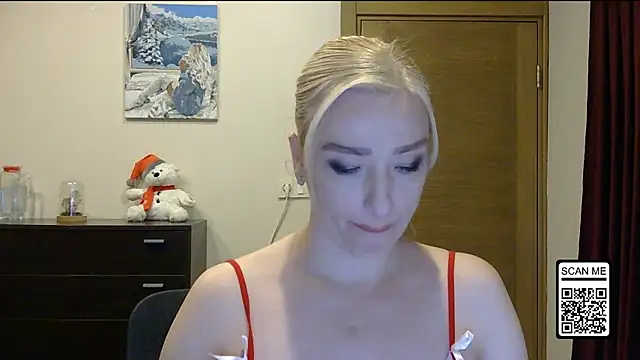 Snapshot of Wild_Silk_Desire chatting on 01-12-26, 08:41 Wild Silk Desire online show from 01-12-26, 08:41