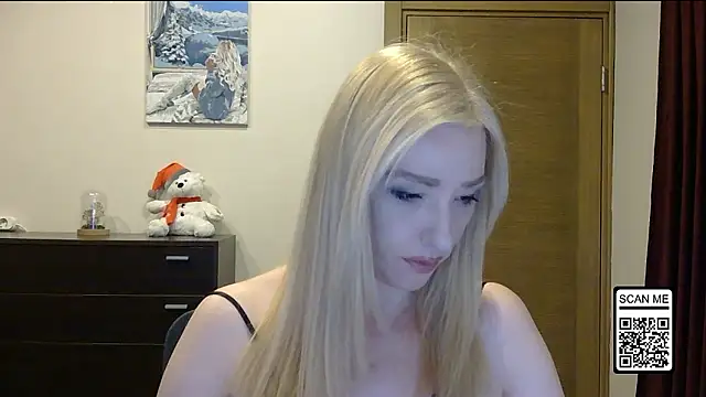 Snapshot of Wild_Silk_Desire chatting on 01-14-26, 01:50 Wild Silk Desire online show from 01-14-26, 01:50