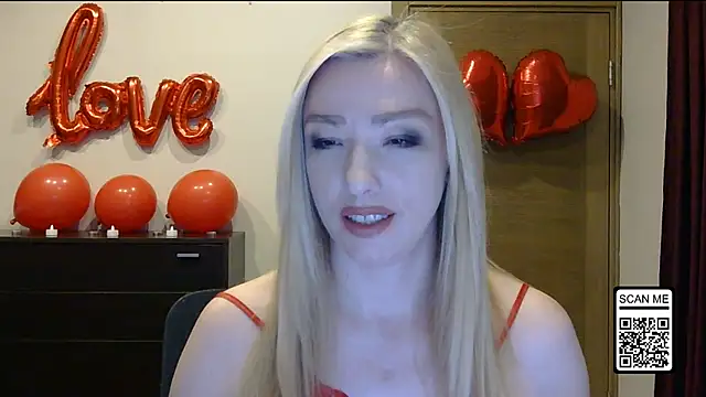 Snapshot of Wild_Silk_Desire chatting on 02-14-26, 04:15 Wild Silk Desire online show from 02-14-26, 04:15