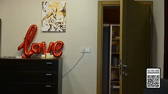 Snapshot of Wild_Silk_Desire chatting on 03-14-26, 04:45 Wild Silk Desire online show from 03-14-26, 04:45