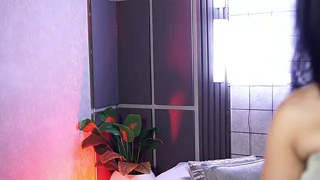 Snapshot of Susan_wall chatting on 10-07-25, 01:30 Susan wall online show from 10-07-25, 01:30