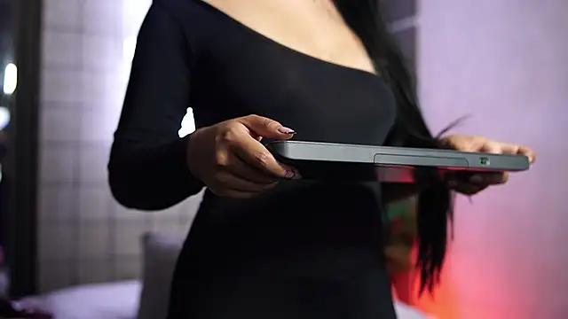 Snapshot of Susan_wall chatting on 10-10-25, 12:59 Susan wall online show from 10-10-25, 12:59