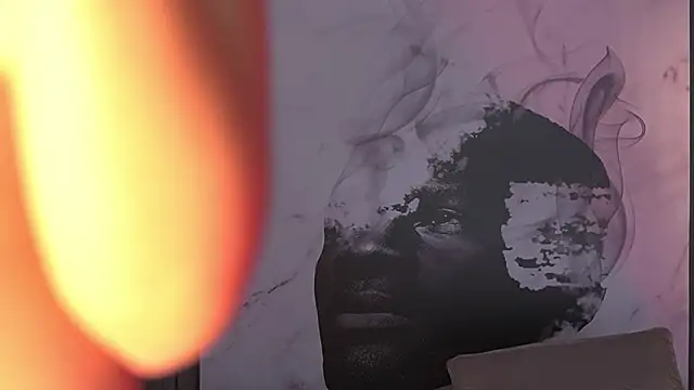 Snapshot of Susan_wall chatting on 03-10-26, 01:16 Susan wall online show from 03-10-26, 01:16