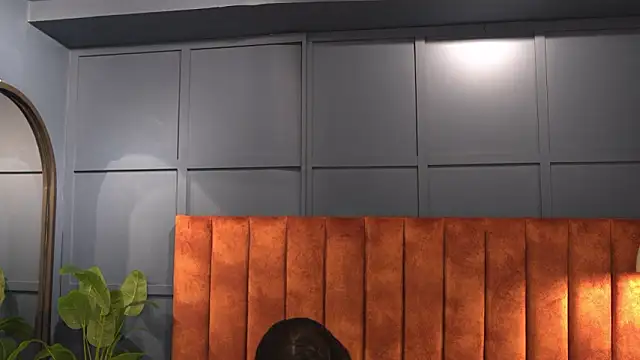 Susan wall online show from 03-26-26, 01:17