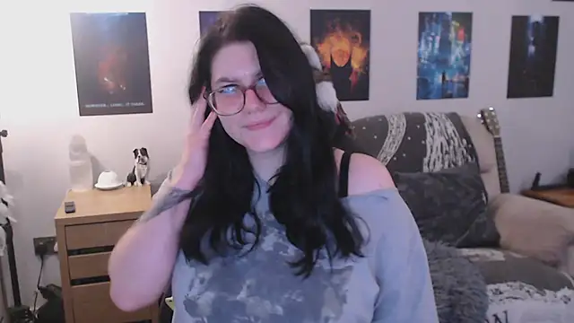 Snapshot of GothSuccubusBabe chatting on 11-15-25, 01:58 GothSuccubusBabe online show from 11-15-25, 01:58