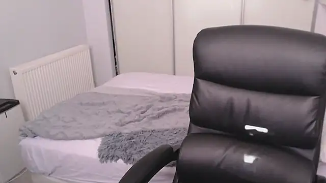 Snapshot of GothSuccubusBabe chatting on 03-03-26, 05:19 GothSuccubusBabe online show from 03-03-26, 05:19