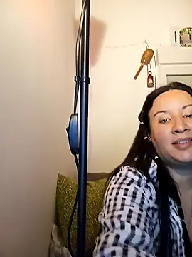 Snapshot of hotCOUPLEPETRA chatting on 01-05-26, 10:57 hotCOUPLEPETRA online show from 01-05-26, 10:57