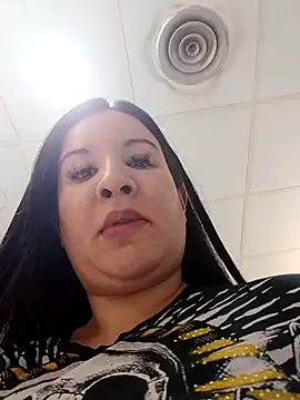 Snapshot of hotCOUPLEPETRA chatting on 02-19-26, 11:06 hotCOUPLEPETRA online show from 02-19-26, 11:06