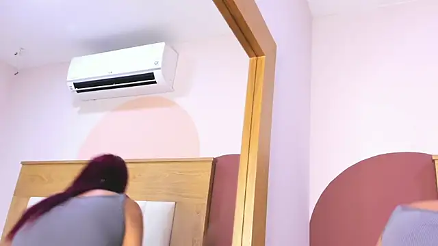 Snapshot of ZoeMorris chatting on 09-30-25, 11:37 ZoeMorris online show from 09-30-25, 11:37