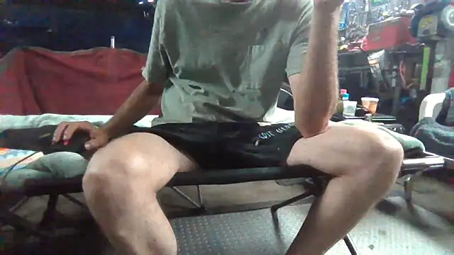 Snapshot of Lovyourpuss chatting on 02-11-26, 07:41 Lovyourpuss online show from 02-11-26, 07:41