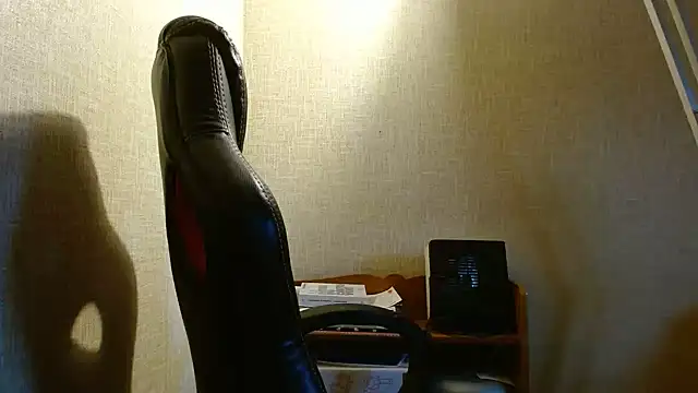 Snapshot of melyssa_luv chatting on 07-15-26, 07:19 melyssa luv online show from 07-15-26, 07:19