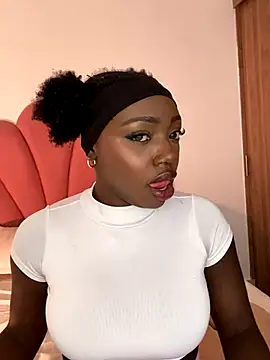 Snapshot of alissradiante1 chatting on 11-05-25, 02:55 alissradiante1 online show from 11-05-25, 02:55