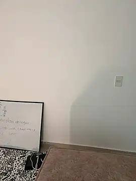 Snapshot of alissradiante1 chatting on 02-08-26, 02:59 alissradiante1 online show from 02-08-26, 02:59