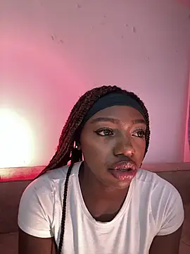 Snapshot of alissradiante1 chatting on 03-04-26, 01:44 alissradiante1 online show from 03-04-26, 01:44