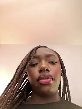 Snapshot of alissradiante1 chatting on 03-10-26, 12:26 alissradiante1 online show from 03-10-26, 12:26