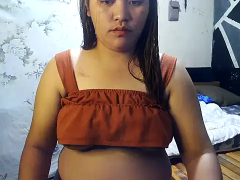 Snapshot of Pinaymiccah26 chatting on 10-14-25, 06:36 Pinaymiccah26 online show from 10-14-25, 06:36