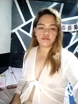 Snapshot of Pinaymiccah26 chatting on 12-22-25, 02:25 Pinaymiccah26 online show from 12-22-25, 02:25