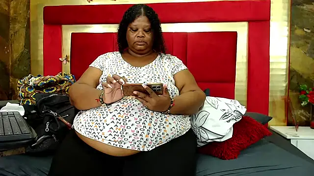Snapshot of Exoticbigmandy chatting on 07-25-26, 02:58 Exoticbigmandy online show from 07-25-26, 02:58
